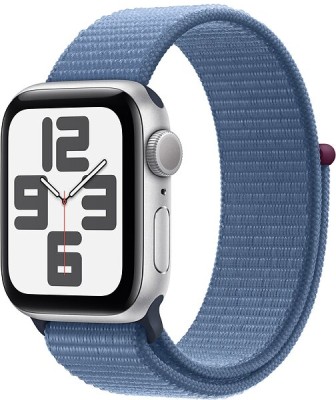 Apple Watch SE (2023) GPS 40mm Silver Aluminiumboett med Blå Moln Sportloop