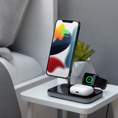 Satechi Magnetic 3-in-1 Wireless Charging Stand#4